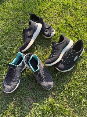 Skechers Black Sneakers with Teal Accents and Gray Knit Pair